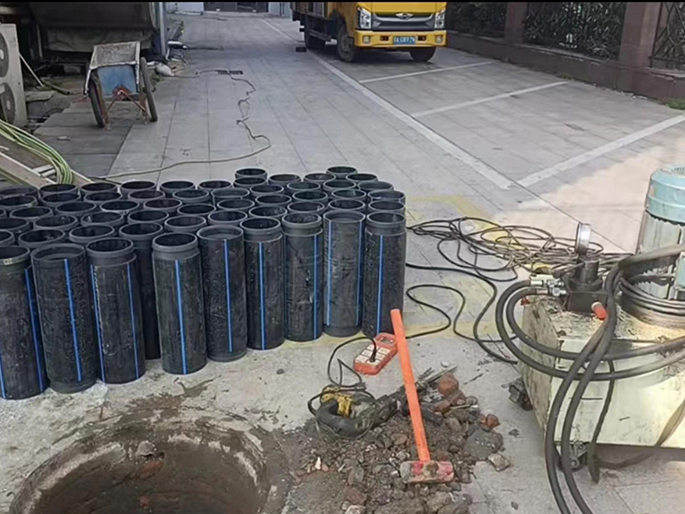 尧都PE置换管厂家 DN315置换管 非开挖管短管置换